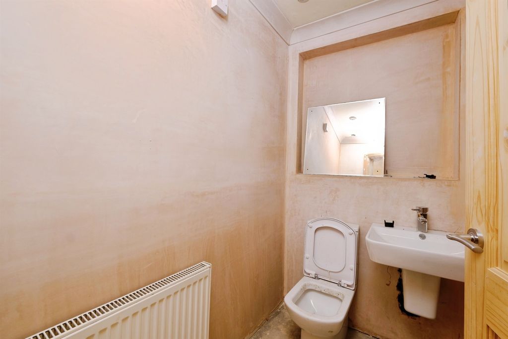 Property photo 3 of 20