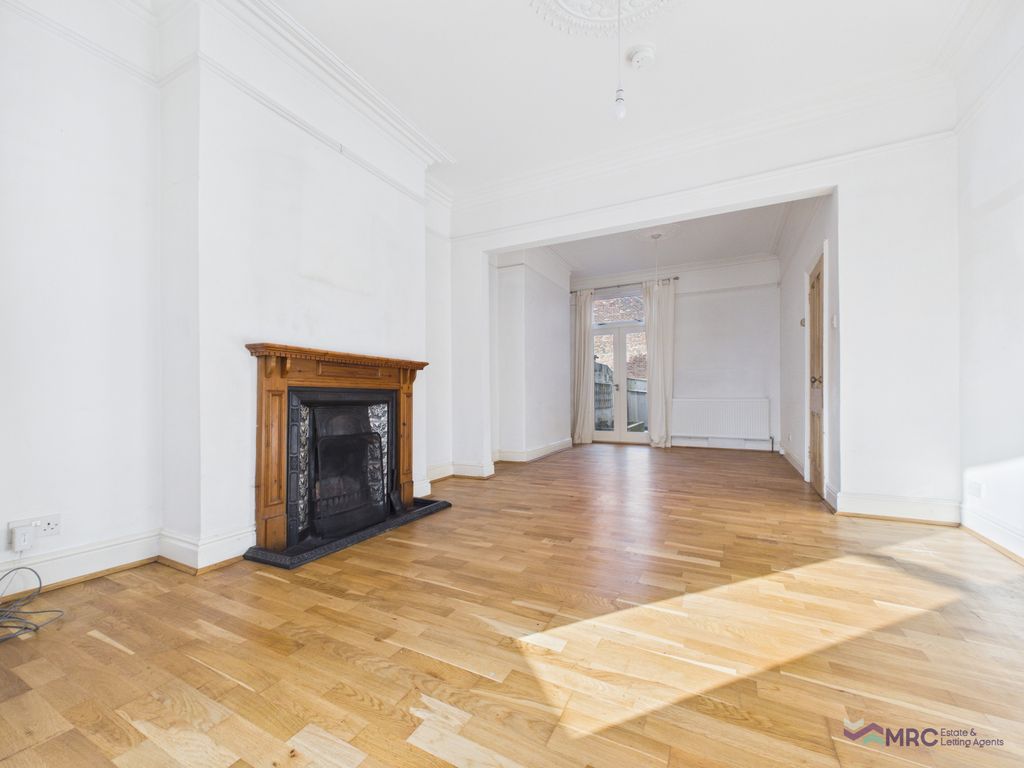 Property photo 2 of 15 Gallery