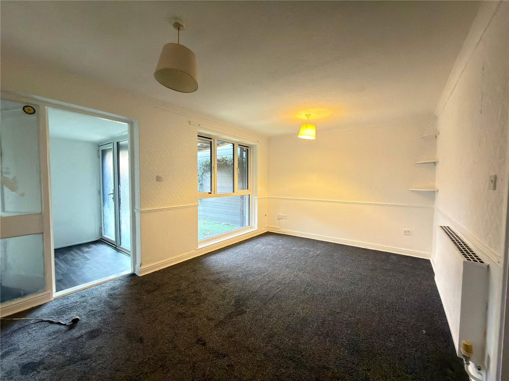 Property photo 2 of 10 Picture No. 03