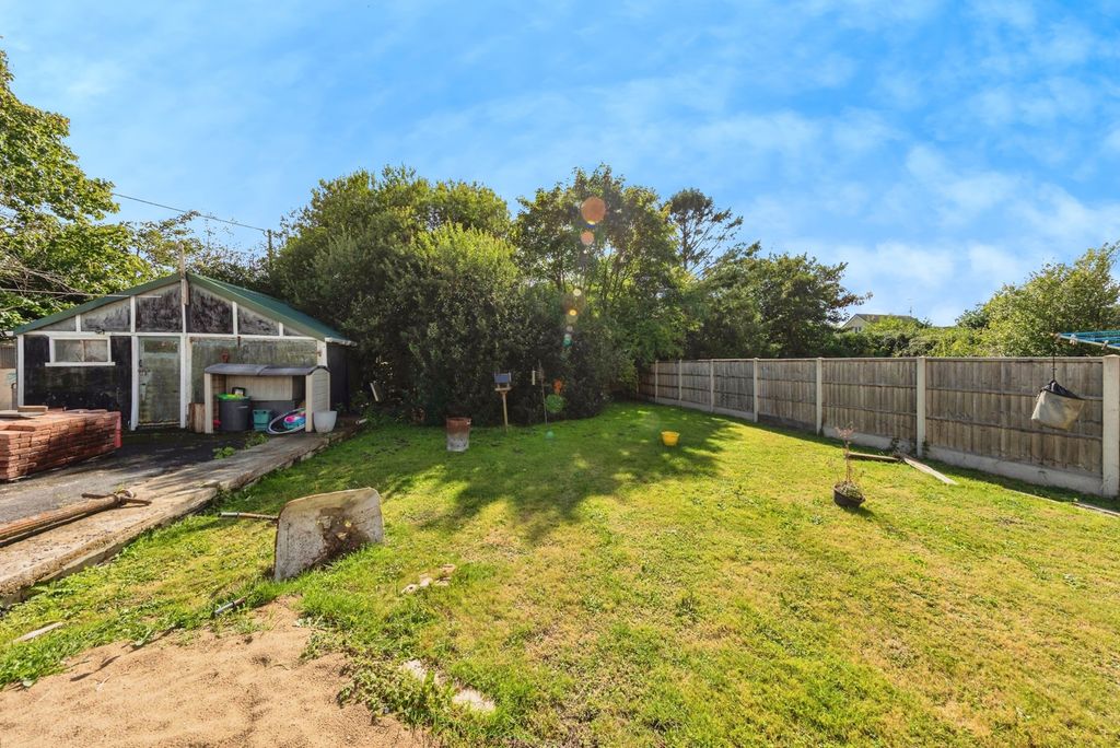 Property photo 2 of 35 Photo