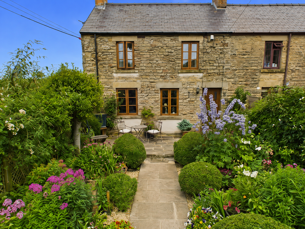 Property photo 1 of 31