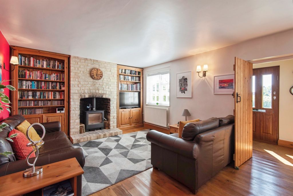 Property photo 3 of 17