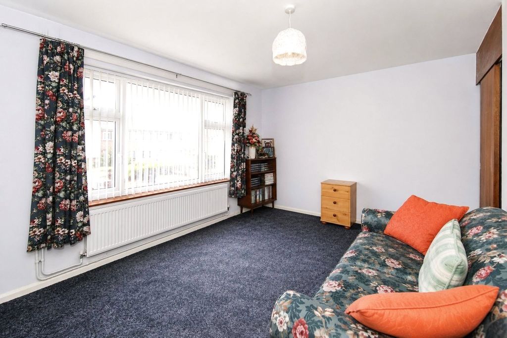 Property photo 3 of 18 Picture No. 24