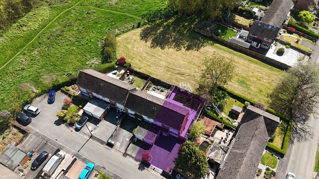 Property photo 2 of 28