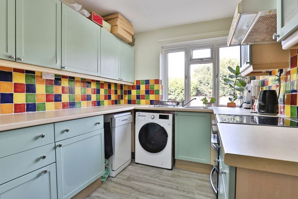 Property photo 2 of 12