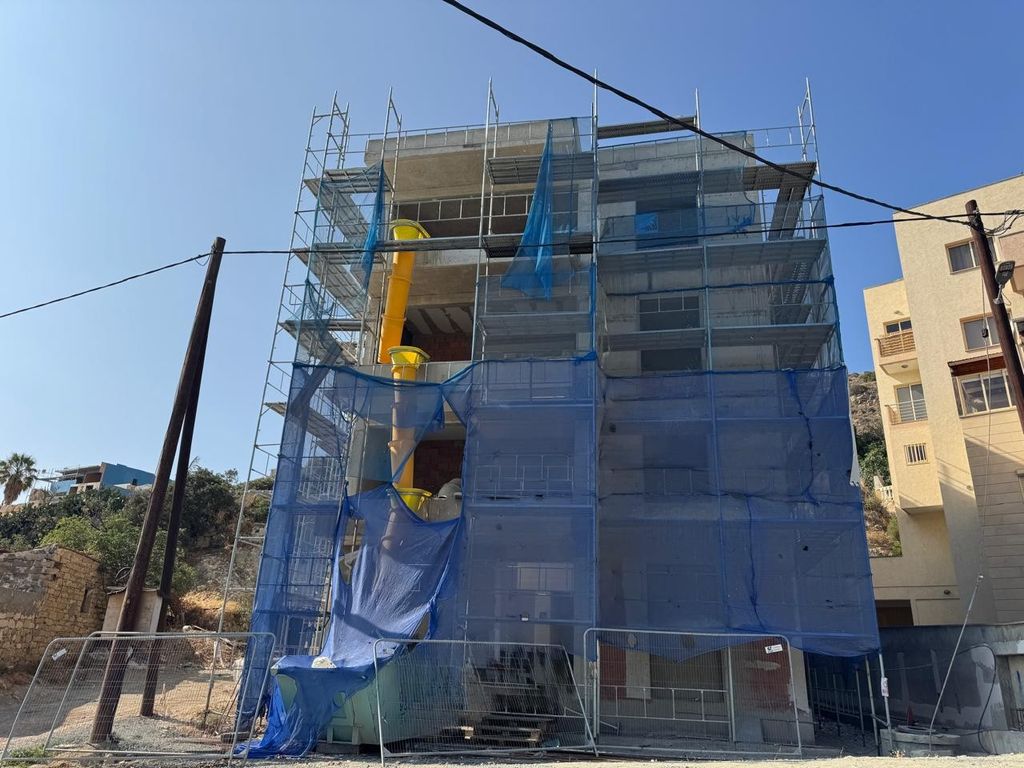 Property photo 2 of 5