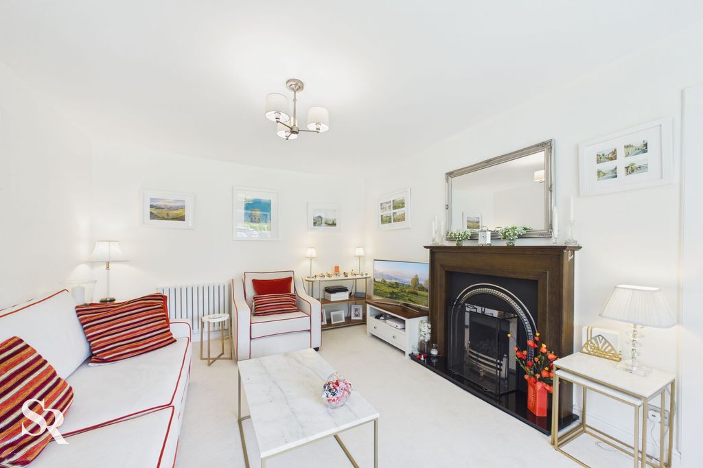 Property photo 2 of 51