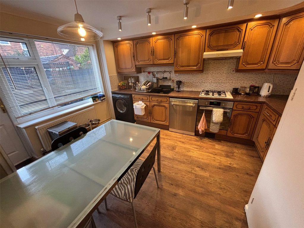 Property photo 3 of 13 Picture No. 14