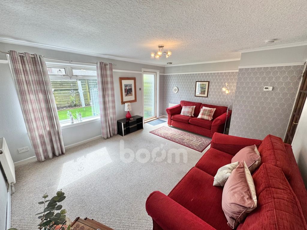 Property photo 3 of 26 Sempill Avenue, Erskine Lounge