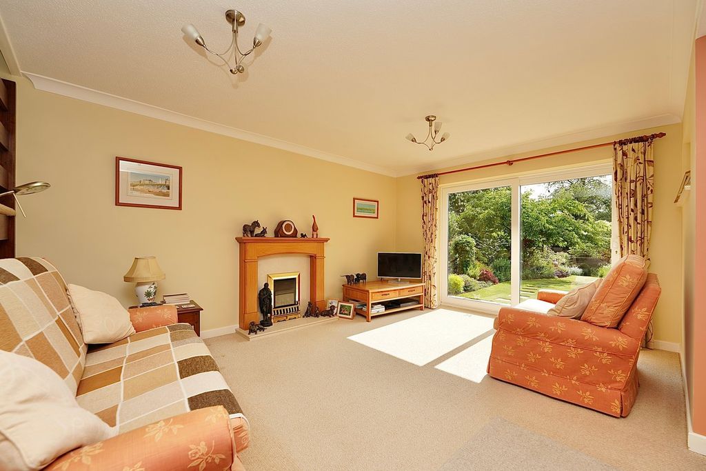 Property photo 2 of 22