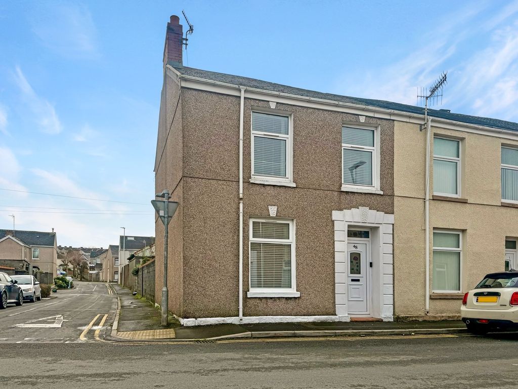 Property photo 1 of 29