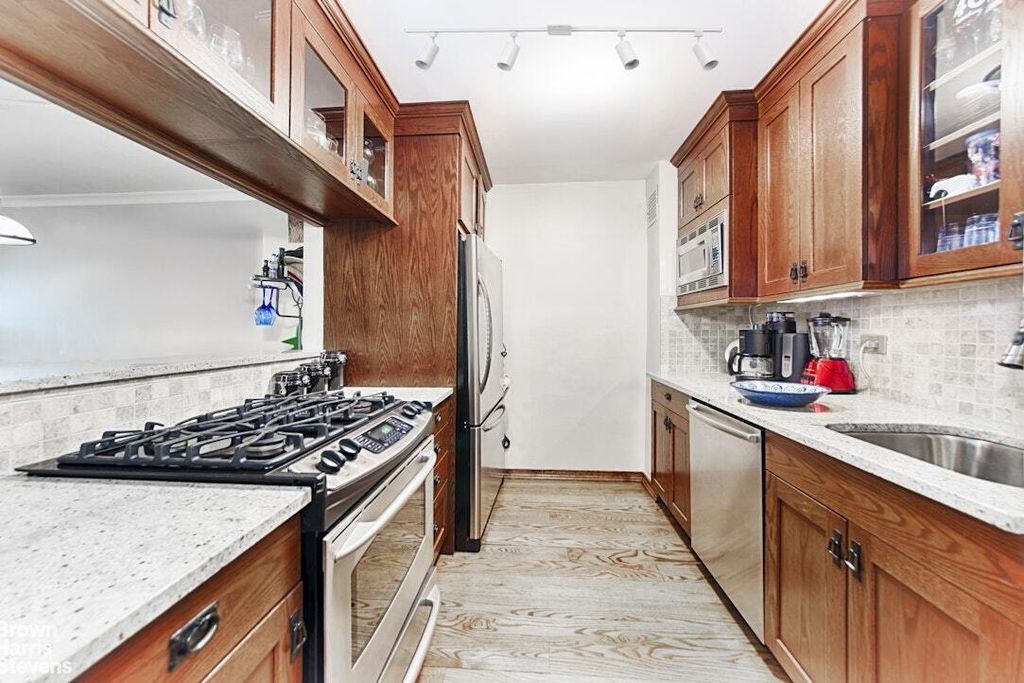 Property photo 3 of 10 <Alttext/>