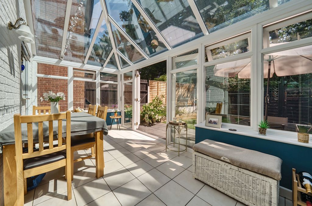 Property photo 3 of 13 1336877-18-689B4A...