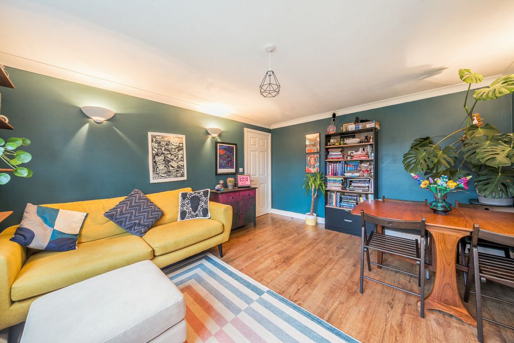Property photo 1 of 10 1402520-3-69722d4...