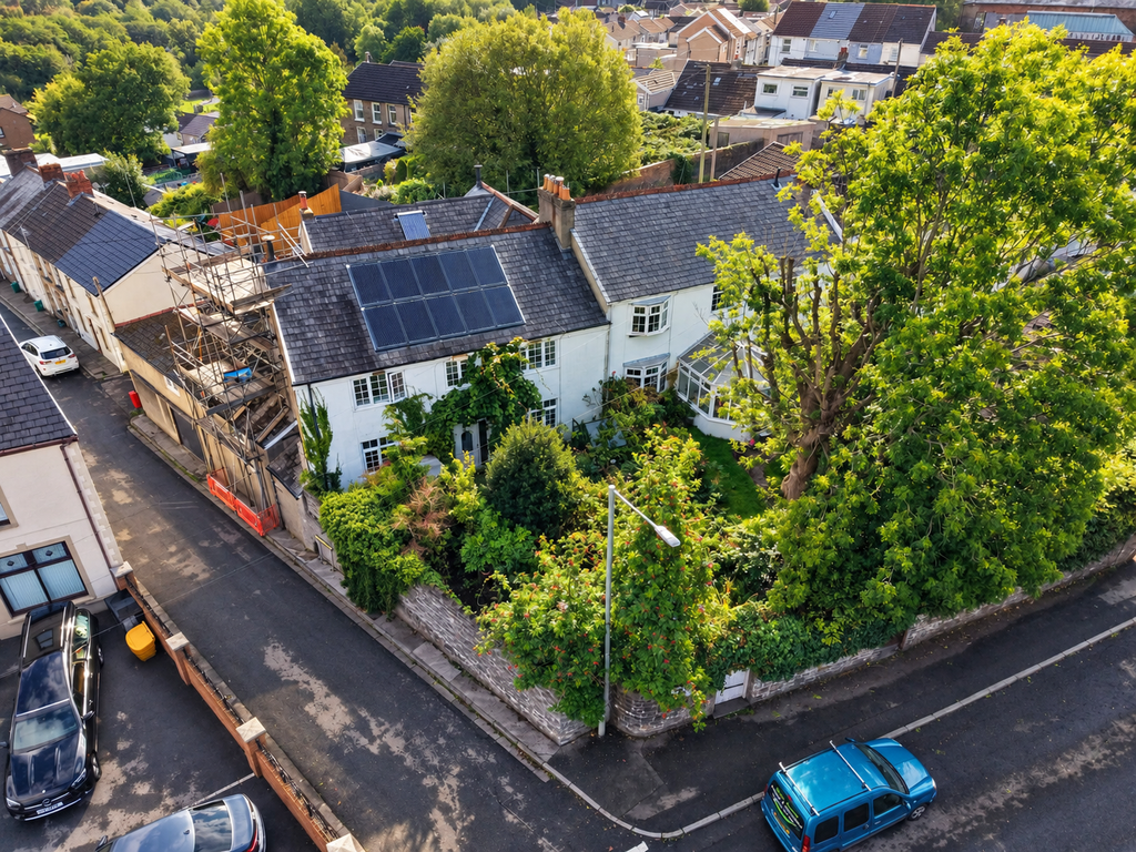 Property photo 1 of 37 4993EE61-7Ab1-4332-8126-9F0E06Ad8E62