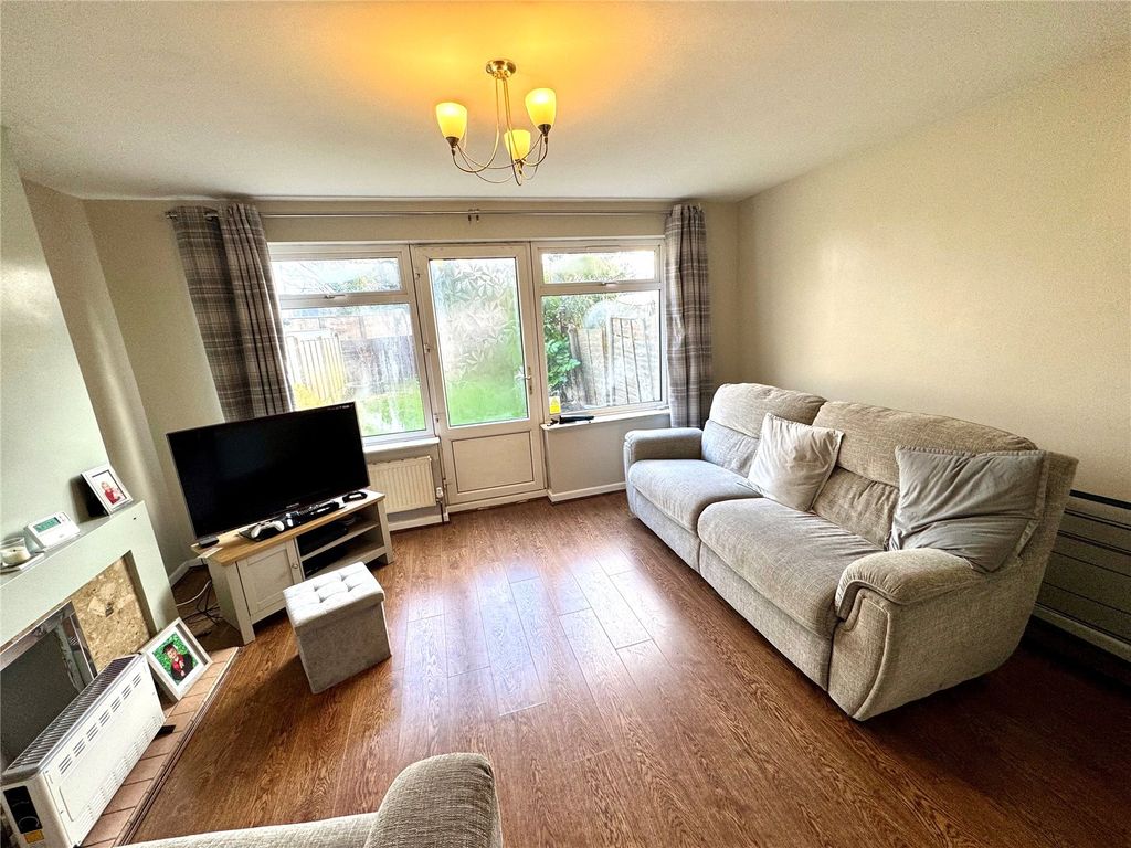 Property photo 2 of 14 Picture No. 13