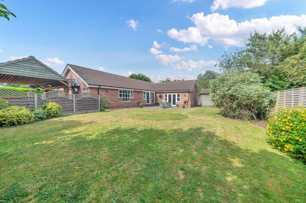 Property photo 2 of 21