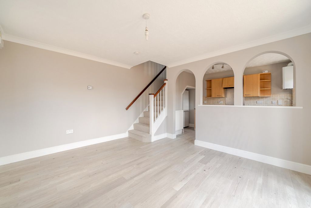 Property photo 2 of 14 1510009-2-6A97E7F...