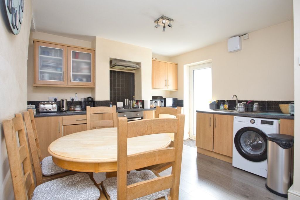 Property photo 3 of 13 Picture 3