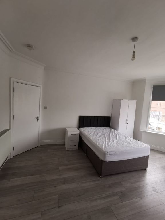 Property photo 3 of 12 12550Ba0-1Fc4-4023-8952-E50ee443B4F6