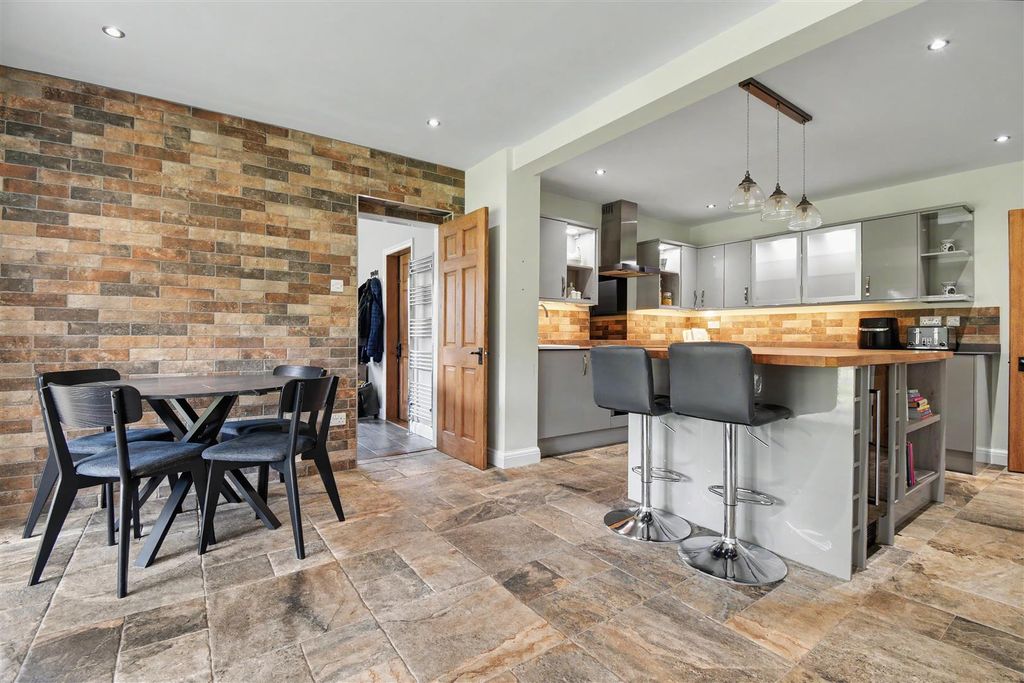 Property photo 3 of 33 Kitchen Dining Room