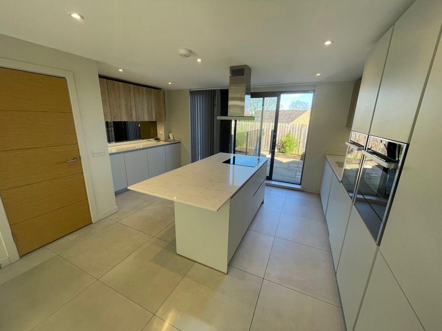 Property photo 3 of 12 Jpg