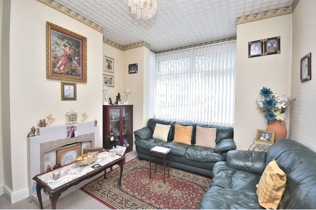 Property photo 3 of 19