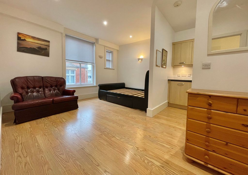 Property photo 1 of 5 Image