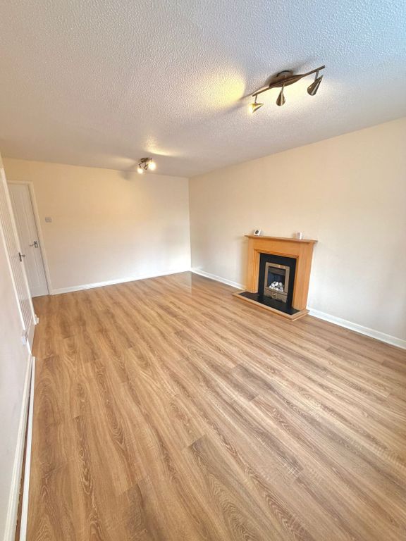 Property photo 3 of 10 Picture No. 07