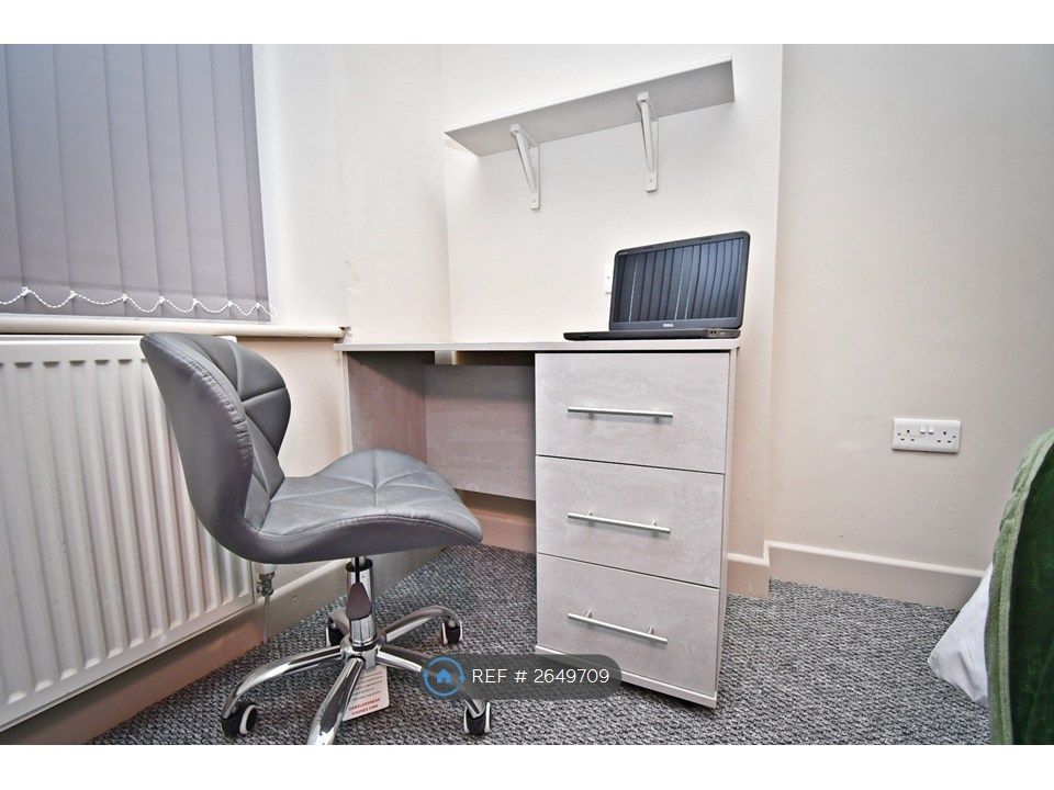 Property photo 3 of 9