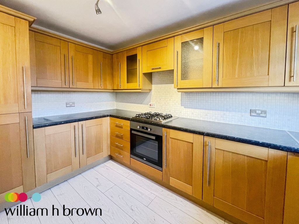 Property photo 3 of 11 View