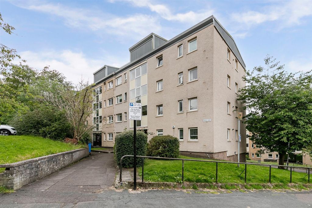 Property photo 1 of 8 Fergus Court Pic.Jpg