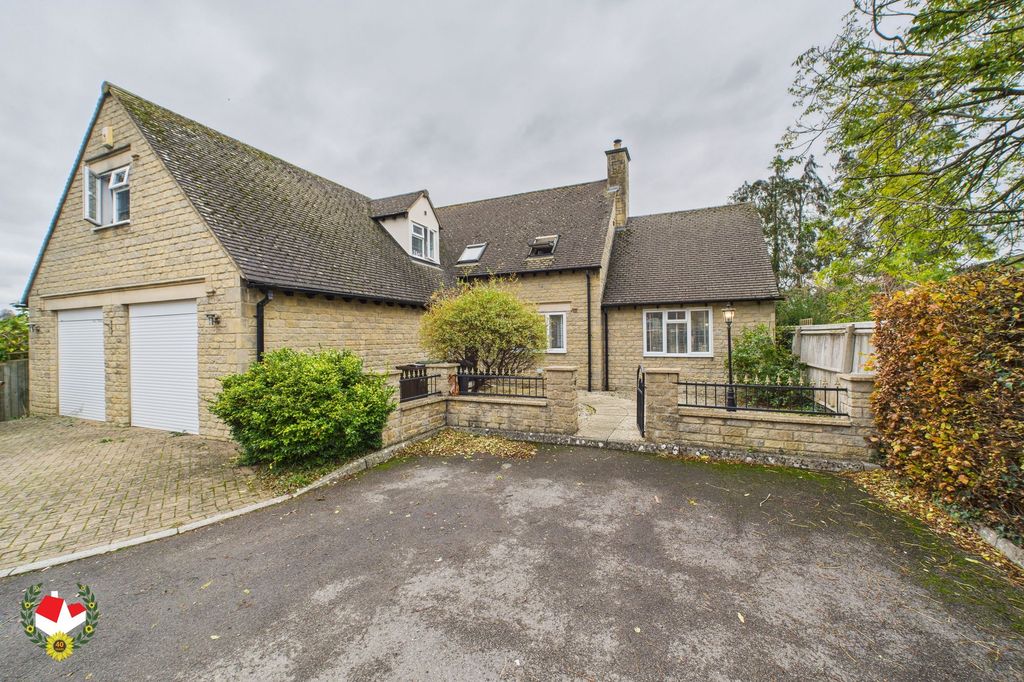 Property photo 1 of 23