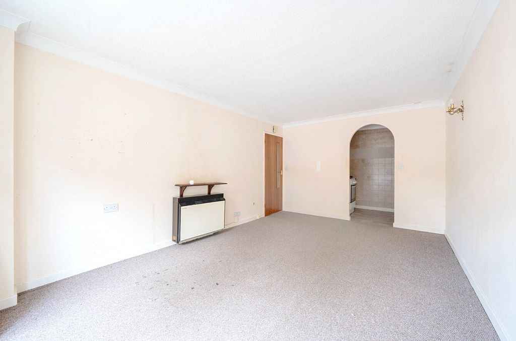 Property photo 3 of 11 Picture No. 02