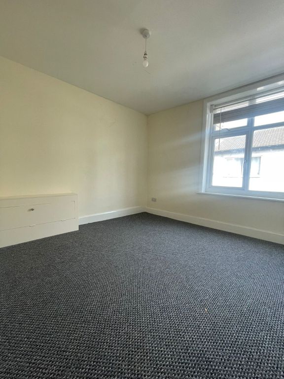 Property photo 3 of 9 Picture No. 02