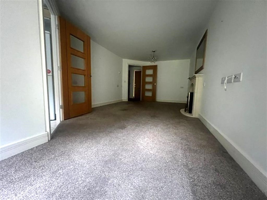 Property photo 3 of 3