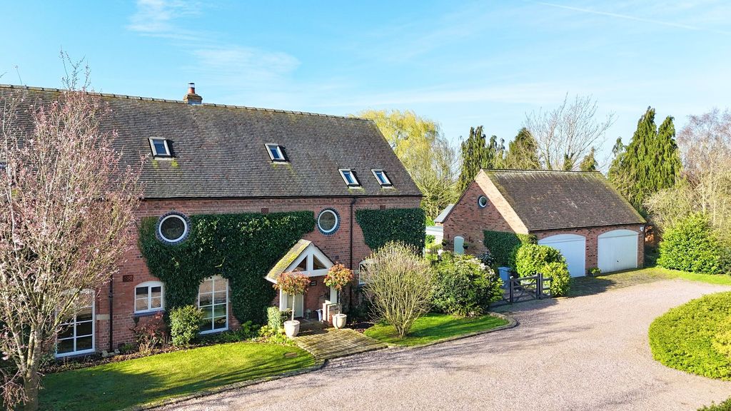 Property photo 1 of 33