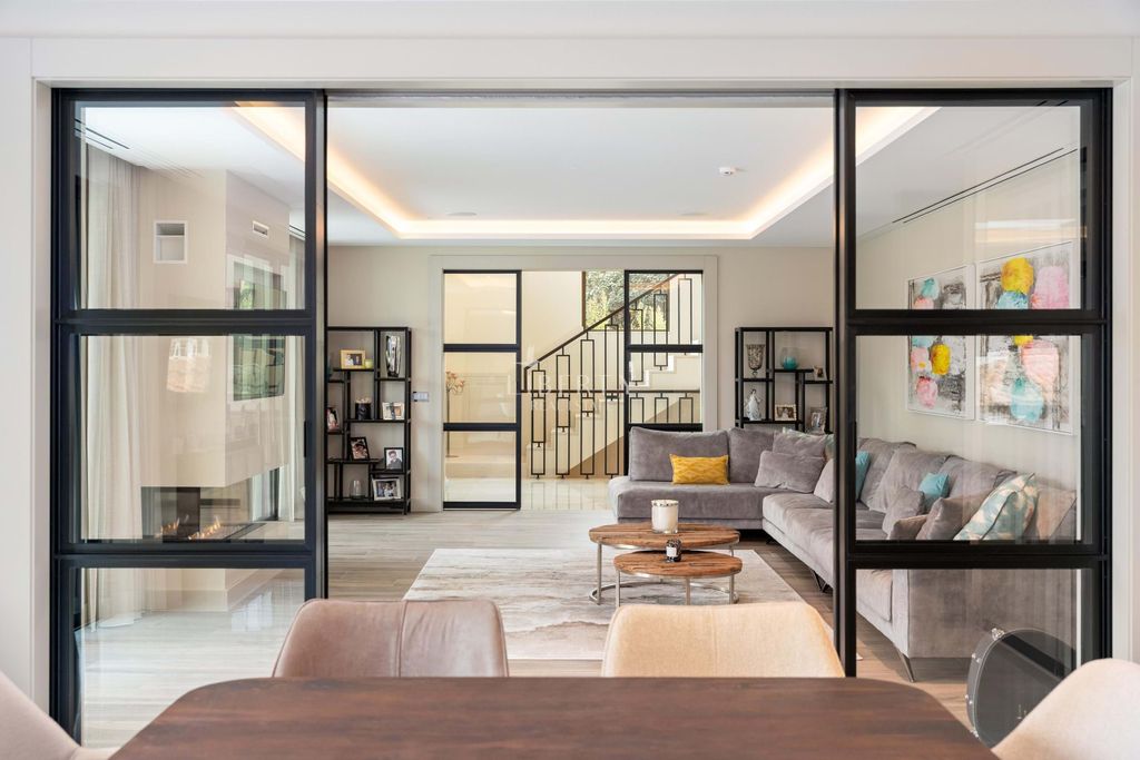 Property photo 3 of 30