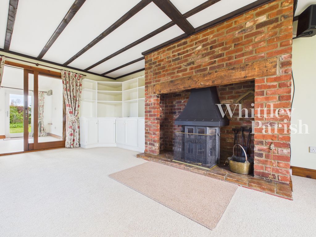 Property photo 3 of 35 Cam04332G0-Pr0688-Still025