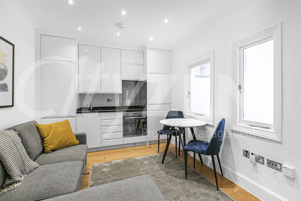 Property photo 1 of 10 Studio Suite