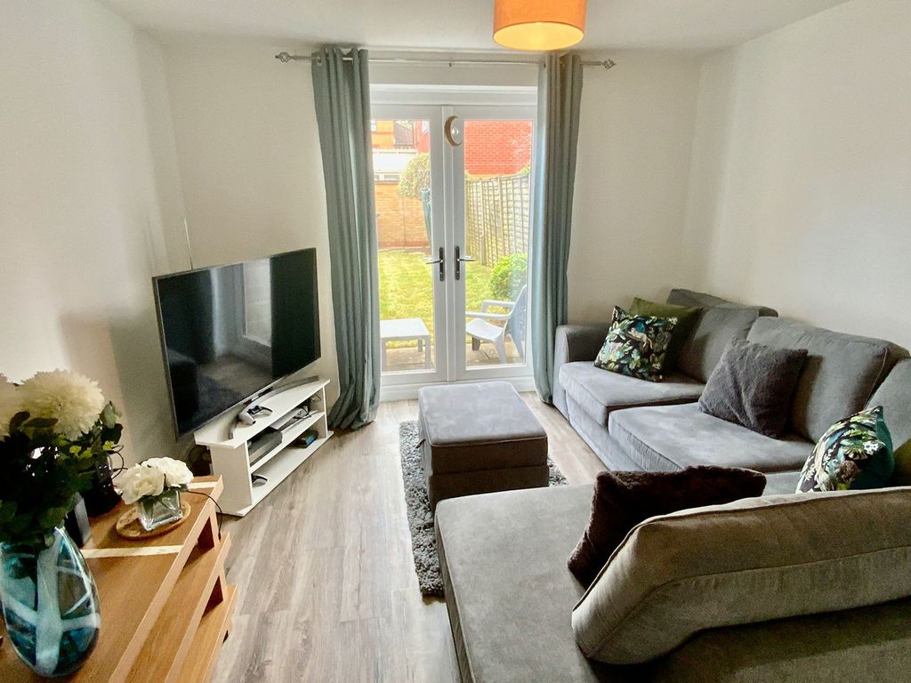 Property photo 3 of 11