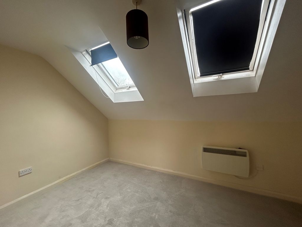 Property photo 3 of 11 Image