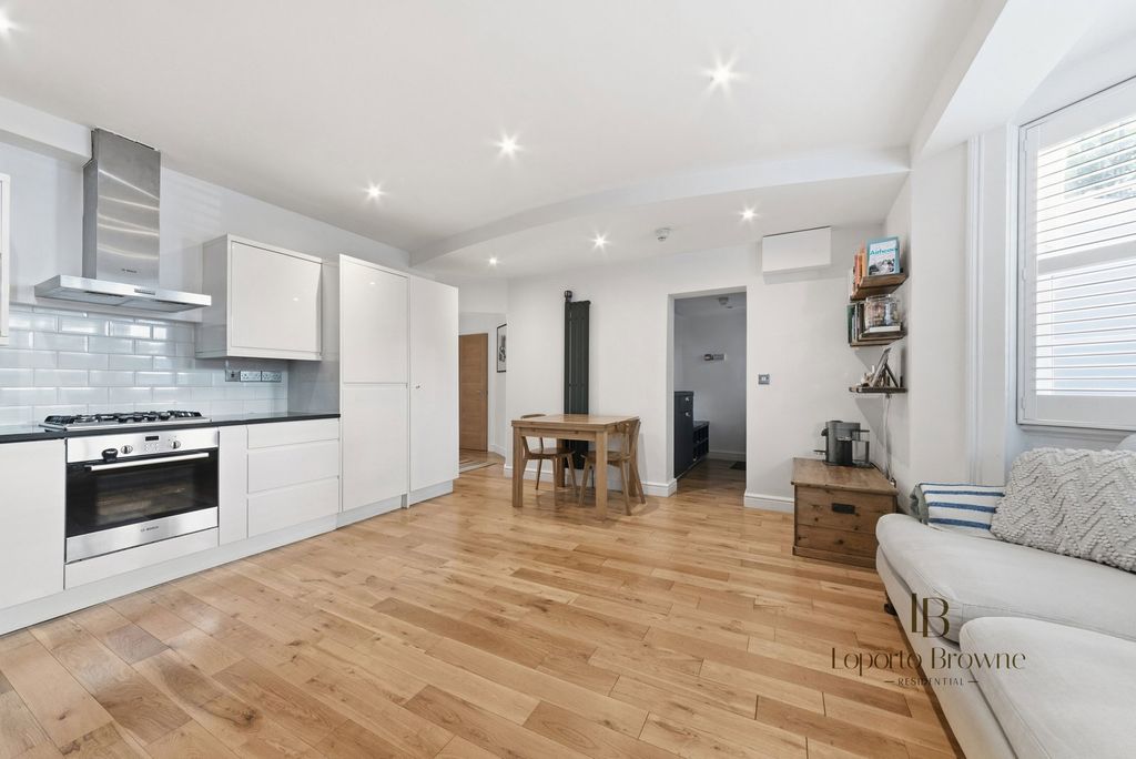 Property photo 2 of 24