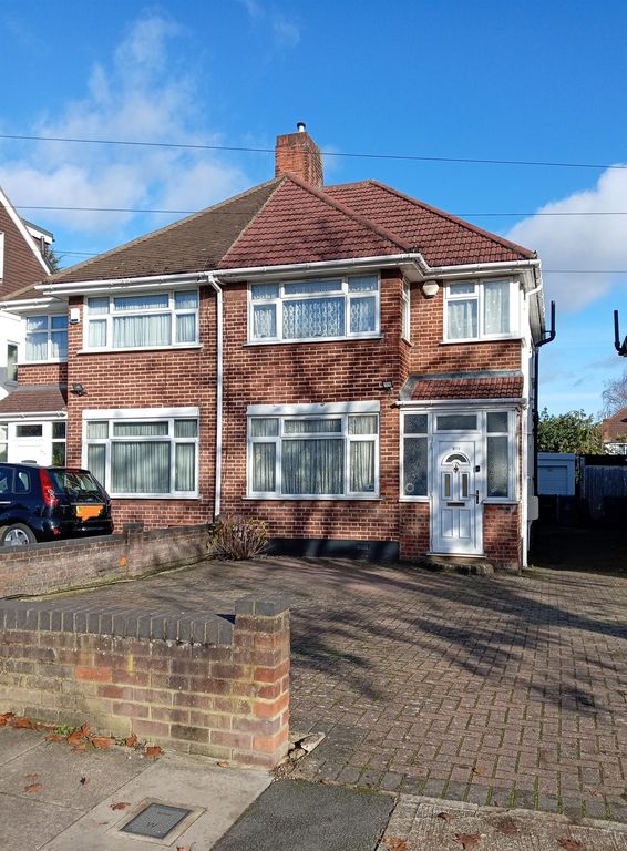 Property photo 2 of 18