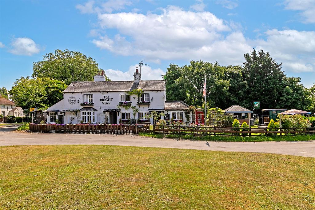 Property photo 2 of 18 Thebrightstar-10.Jpg