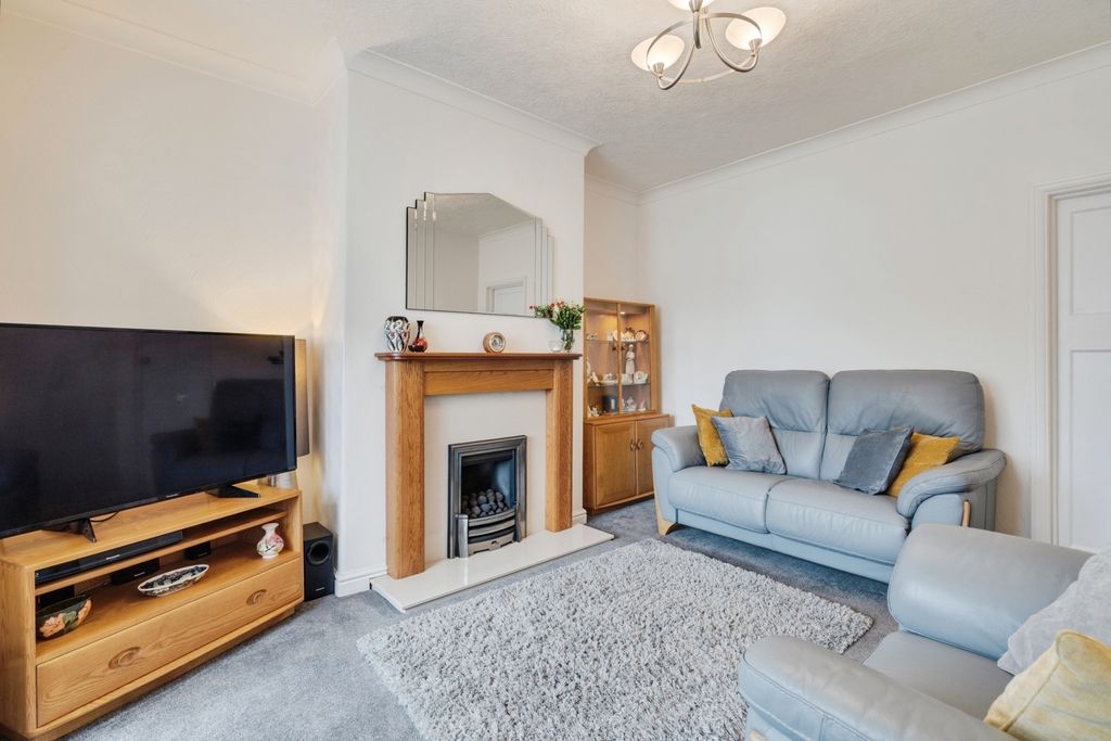 Property photo 2 of 19 Pbox-Img.Jpg