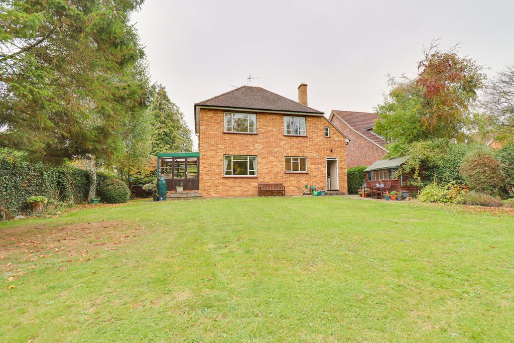 Property photo 2 of 14