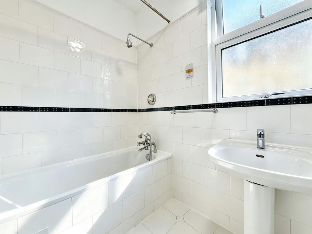 Property photo 2 of 10 Keyjg.Jpg