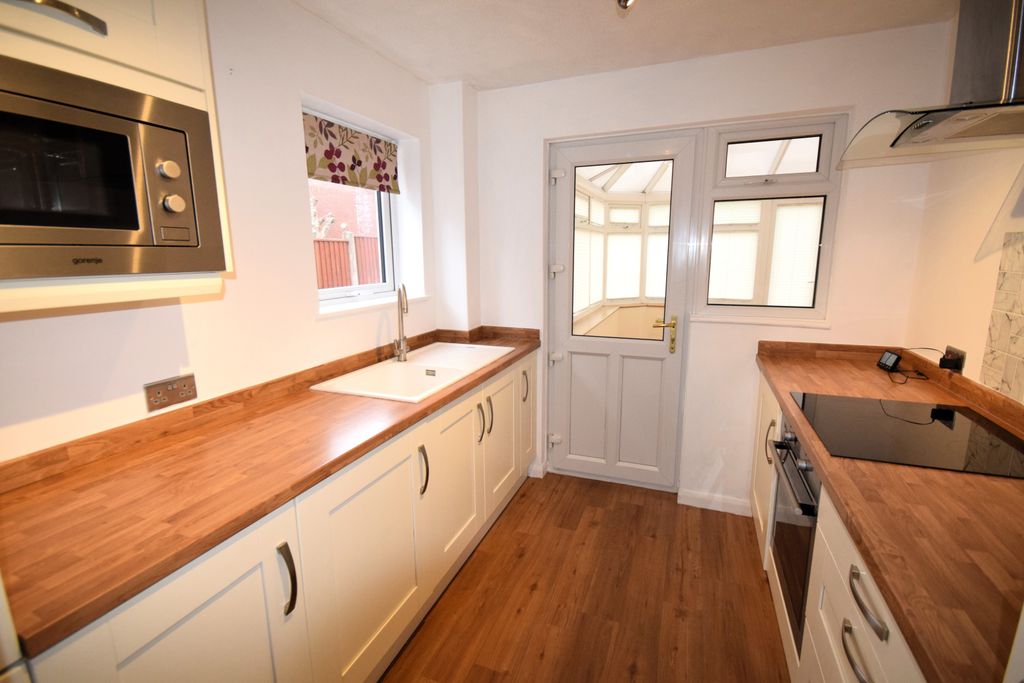 Property photo 2 of 19 Gallery