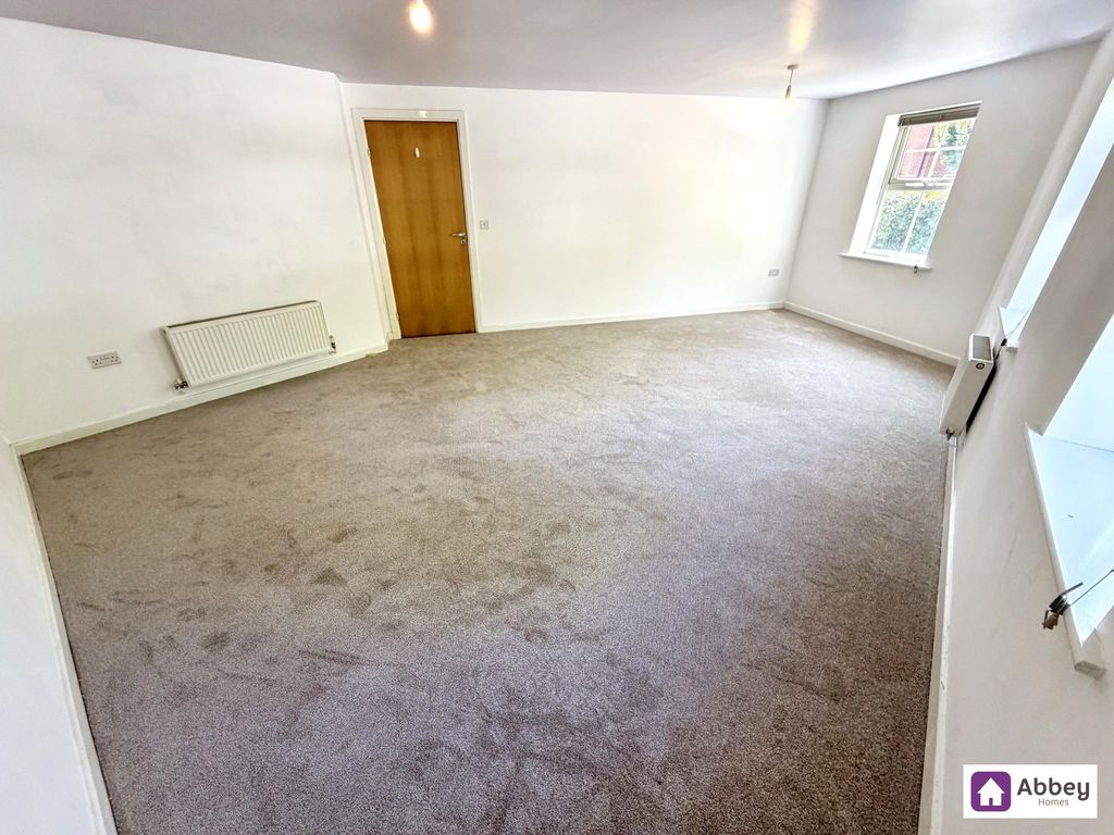 Property photo 3 of 11 Lounge